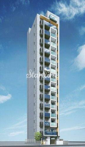 東京都港区新橋６丁目  15階建