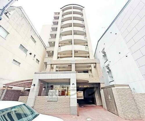 京都府京都市下京区猪熊通四条下る松本町 築19年10ヶ月 9階建