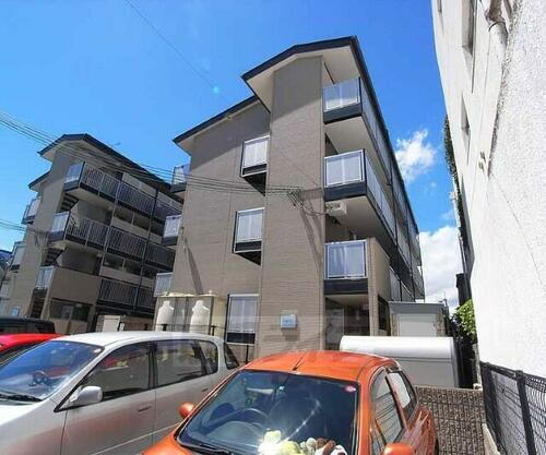 京都府京都市南区東九条南河辺町 築15年9ヶ月 4階建