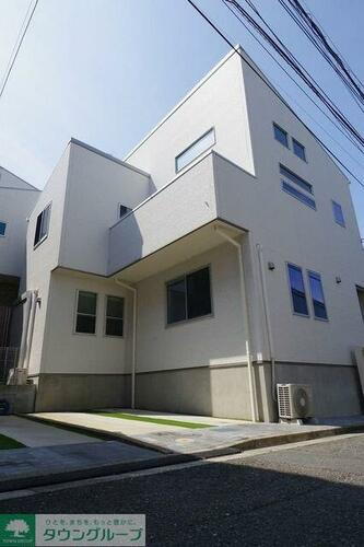 百合丘３丁目戸建て 2階建