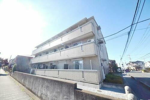 埼玉県越谷市宮本町４丁目 築17年7ヶ月 3階建