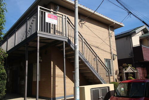 神奈川県横浜市磯子区森６丁目 賃貸アパート