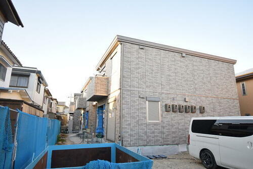 兵庫県加古川市加古川町中津  2階建