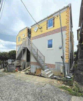 神奈川県横浜市西区境之谷  2階建