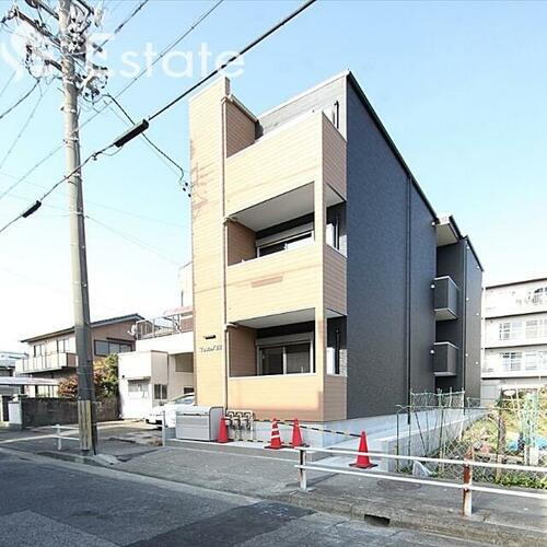 愛知県名古屋市中川区柳森町 3階建
