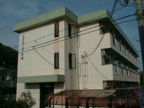 エメローズ千田 3階建