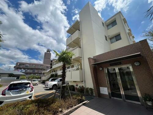 兵庫県神戸市北区鈴蘭台西町１丁目 5階建