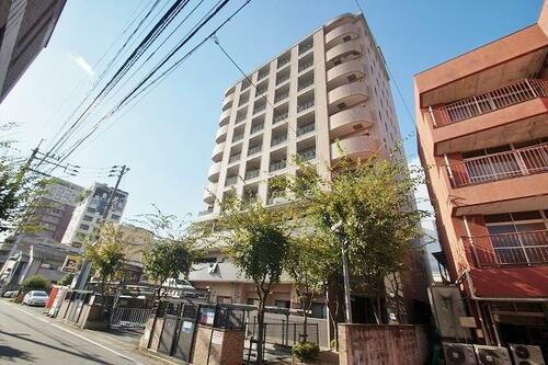 　モンレーヴ市崎