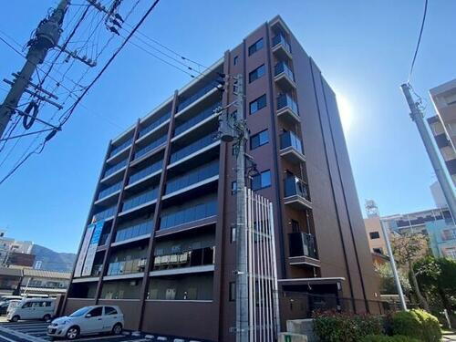 福岡県北九州市小倉北区片野３丁目 7階建