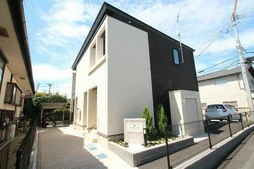 熊本県熊本市南区平田１丁目 築8年4ヶ月 2階建