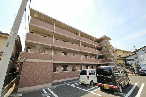 埼玉県所沢市大字久米 4階建