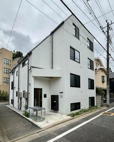 東京都中野区弥生町１丁目 賃貸マンション