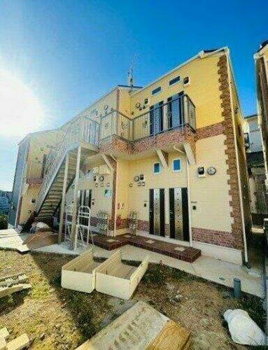 神奈川県横浜市南区庚台 2階建 