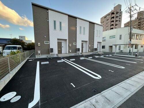 愛知県あま市七宝町秋竹三角 テラスハウス