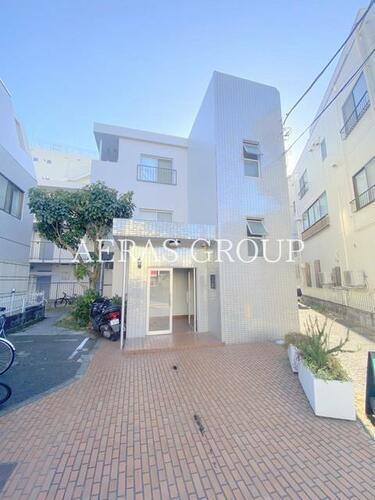 イーグル駒場マンション 3階建