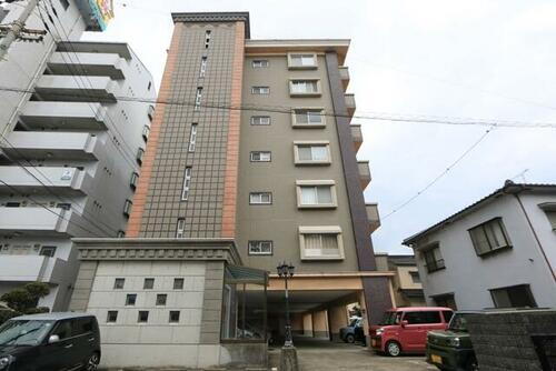 愛媛県松山市朝生田町７丁目 賃貸マンション