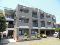 神奈川県平塚市錦町 3階建 築22年8ヶ月
