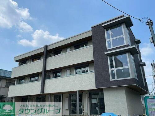 埼玉県川口市新井町 3階建 