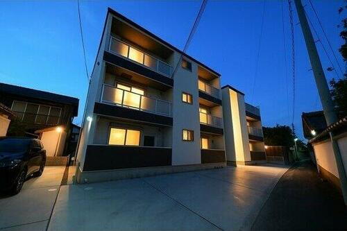 ＡＶＡＮＴＩＯ　ＨＯＮＭＡＣＨＩ