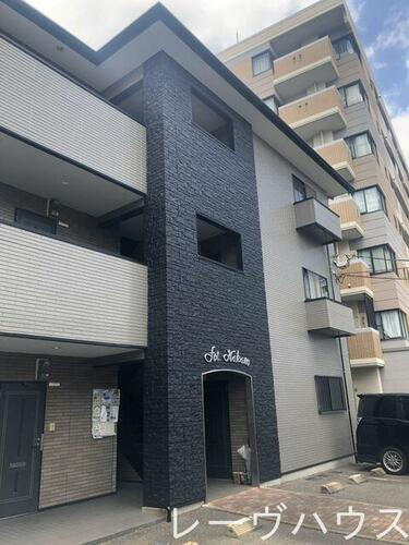 福岡県福岡市博多区東那珂３丁目 3階建 築23年10ヶ月
