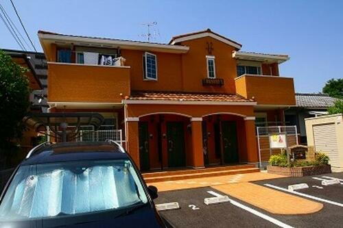 熊本県熊本市中央区水前寺２丁目 築14年10ヶ月 2階建