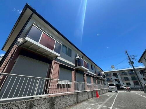 ステータスコーポ 2階建