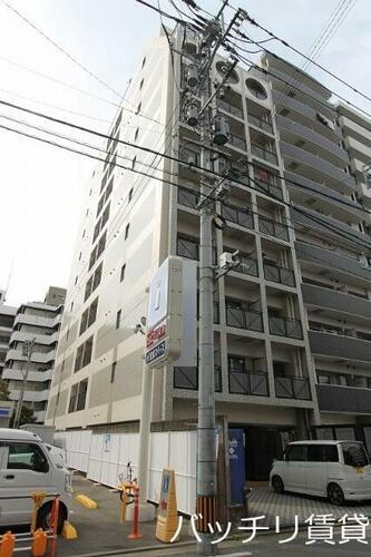 福岡県福岡市中央区清川２丁目 11階建