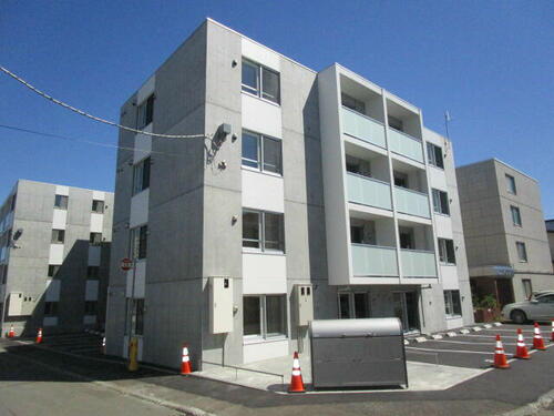 北海道札幌市東区北十一条東１４丁目 4階建