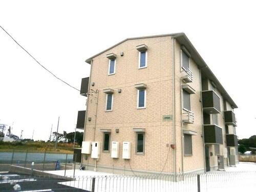 神奈川県横浜市泉区和泉町 3階建 築5年3ヶ月