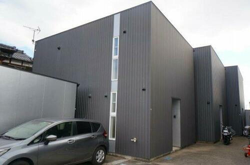 ＩＶＹ　ＳＱＵＡＲＥ城島