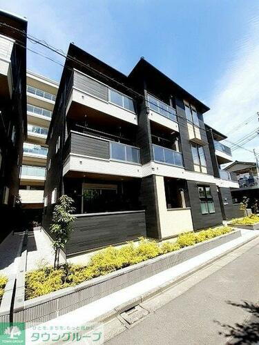 東京都北区志茂３丁目 3階建 築5年6ヶ月