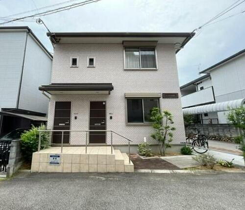 兵庫県宝塚市伊孑志２丁目 2階建