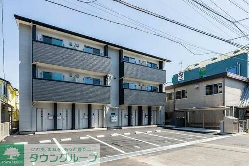 神奈川県藤沢市辻堂元町４丁目 3階建