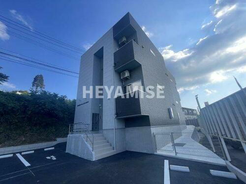 長崎県諫早市小船越町 2階建 