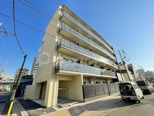 ＣＲＥＶＩＳＴＡ四ツ木 5階建