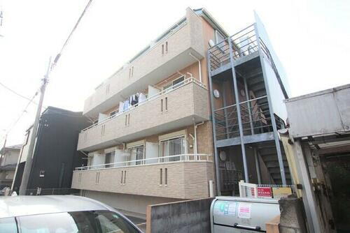 神奈川県横浜市磯子区中原１丁目 築17年7ヶ月 3階建