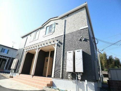 京都府木津川市市坂久保川 築3年4ヶ月 2階建