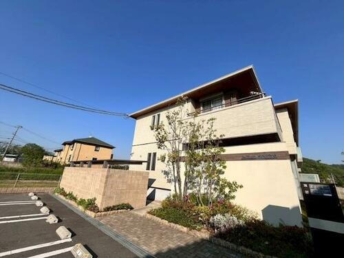 兵庫県姫路市四郷町東阿保 2階建