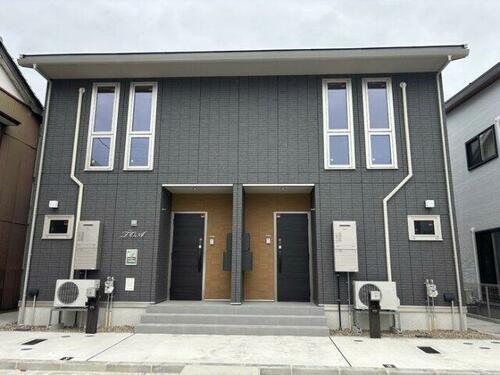 福井県越前市国高２丁目 テラスハウス