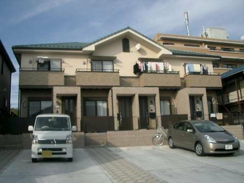 愛知県名古屋市天白区植田山４丁目 テラスハウス