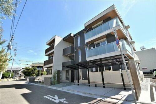 香川県高松市松島町２丁目 賃貸アパート