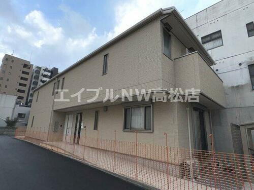 香川県高松市栗林町１丁目 賃貸マンション