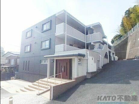 ベクヴェーム 3階建