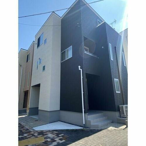 愛知県名古屋市北区芳野３丁目 賃貸一戸建て