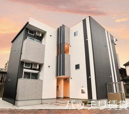ラシュレ香椎 2階建
