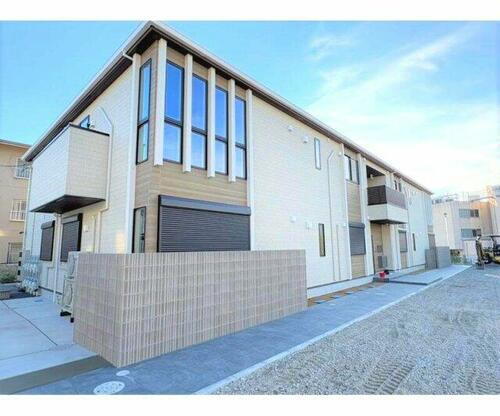 大阪府河内長野市千代田南町  2階建