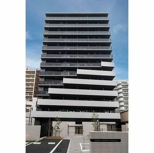 東京都新宿区四谷坂町 13階建 築4年3ヶ月