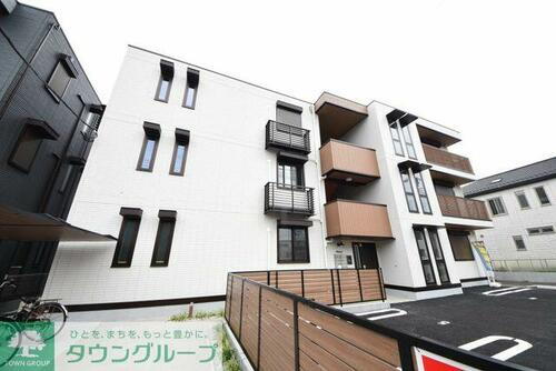 千葉県流山市木１丁目 3階建