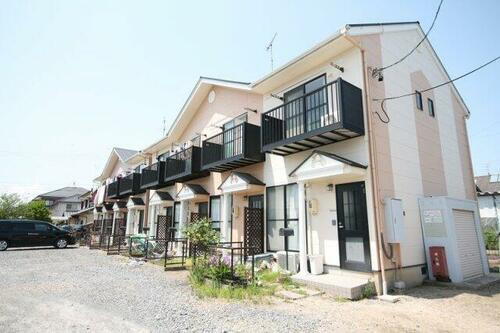 愛知県稲沢市祖父江町山崎本東 テラスハウス