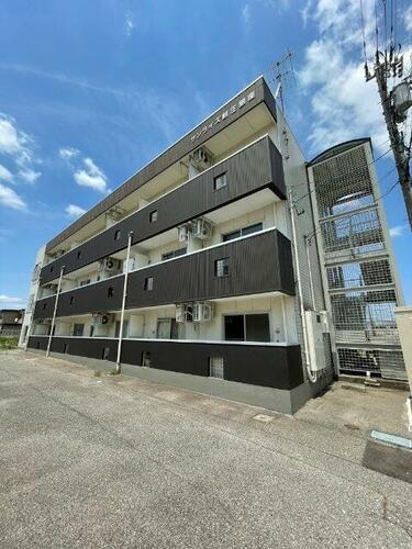 富山県富山市新庄本町３丁目 賃貸マンション